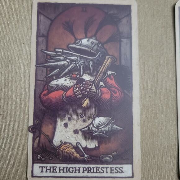 Jim Hensen's Labyrinth tarot card deck - Picture 6 of 8